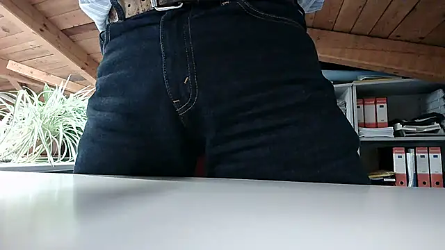 TWENTYONE0021 online show from 01.16.25