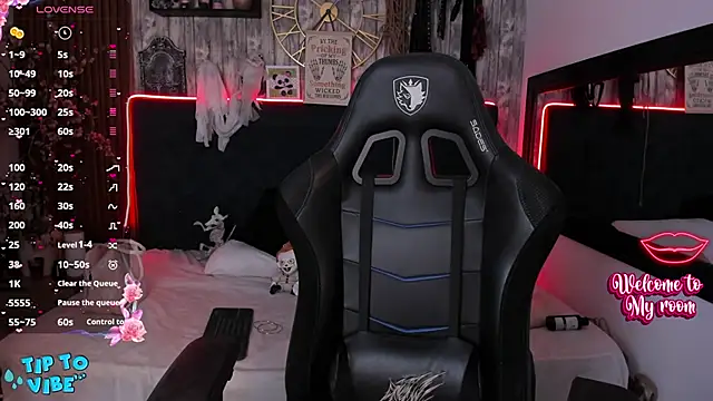 Neko Misaki online show from 02.05.25