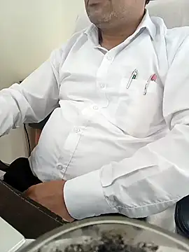 Snapshot of Hot-man39 chatting on 02.01.25 Hot-man39 online show from 02.01.25