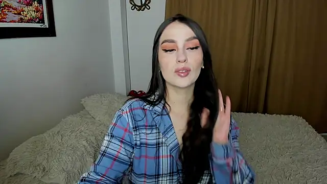 teseo and afroditha  online show from 02.22.25