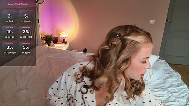 KristinaMoon online show from 05.26.26