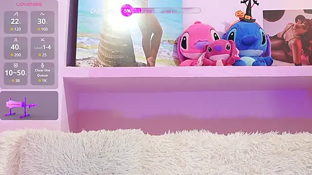 Snapshot of adri_crof chatting on 12.09.24 adri crof online show from 12.09.24