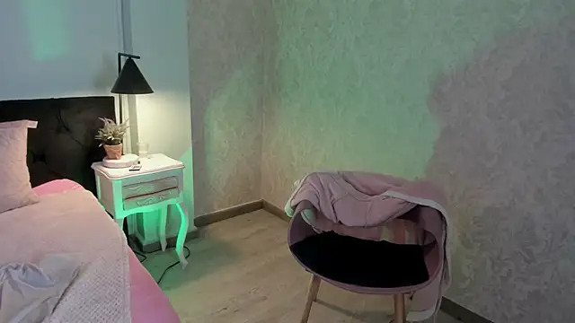 EvaaStevens online show from 10.01.25