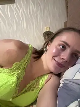 Snapshot of AlisaKissss chatting on 01.28.25 AlisaKissss online show from 01.28.25