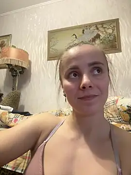 Snapshot of AlisaKissss chatting on 02.26.25 AlisaKissss online show from 02.26.25