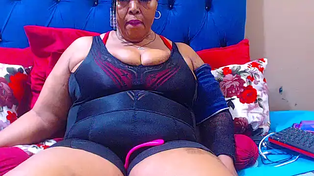 ebonycandy10 online show from 10.10.25