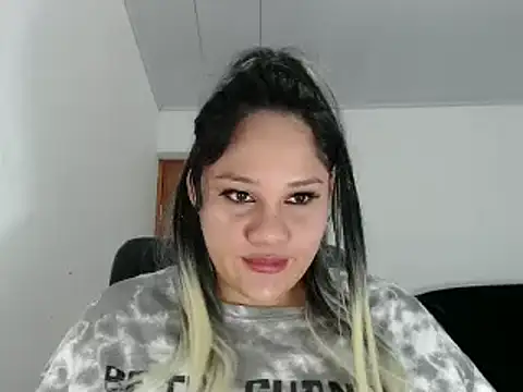 Snapshot of melissa4855 chatting on 01.15.25 melissa4855 online show from 01.15.25