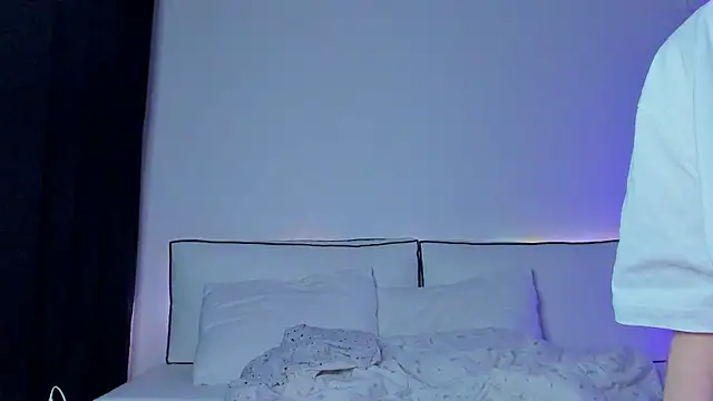 haileyishere online show from 01.08.25