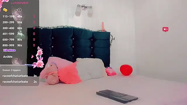 Snapshot of Rubi_30 chatting on 02.14.25 Rubi 30 online show from 02.14.25