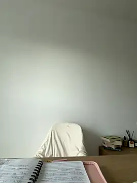 streetdoll online show from 10.31.25