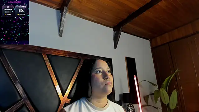 EmiliWilliams online show from 04.25.26