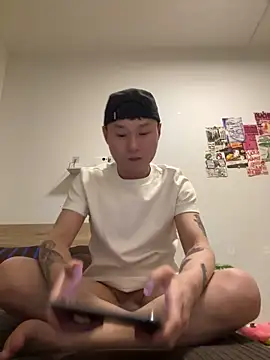 Snapshot of Eric246 chatting on 02.10.26 Eric246 online show from 02.10.26