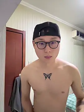 Snapshot of Eric246 chatting on 03.06.26 Eric246 online show from 03.06.26