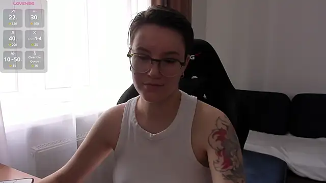 Snapshot of JessieFlower chatting on 07.18.26 JessieFlower online show from 07.18.26