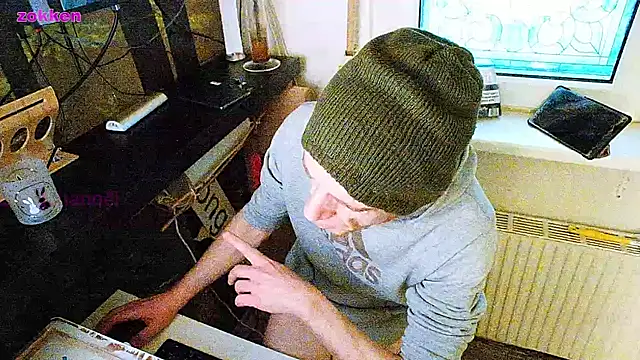 Snapshot of BongChannel chatting on 01.05.25 BongChannel online show from 01.05.25