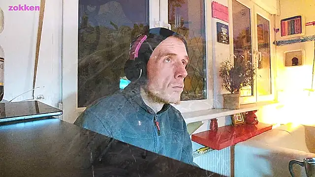 Snapshot of BongChannel chatting on 01.16.25 BongChannel online show from 01.16.25