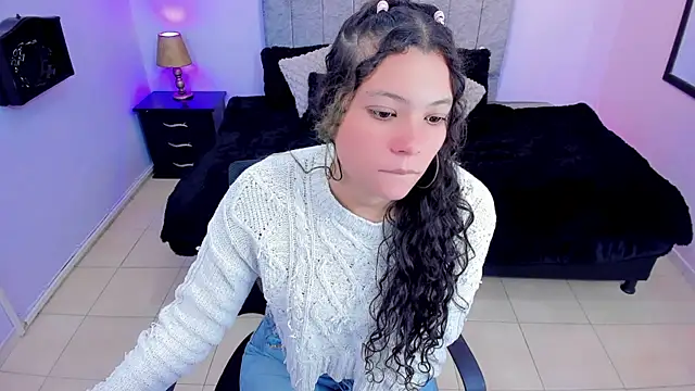 Lana stone  online show from 01.31.25