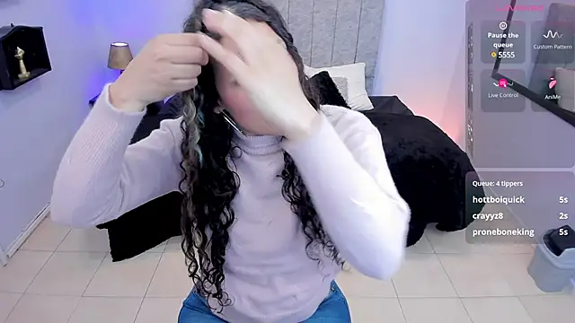 Lana stone  online show from 03.15.25