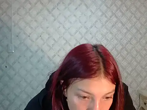 Snapshot of Emma-Wilson chatting on 06.20.26 Emma-Wilson online show from 06.20.26