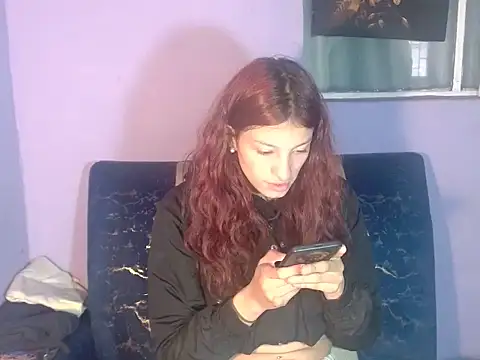 Snapshot of Emma-Wilson chatting on 08.03.26 Emma-Wilson online show from 08.03.26