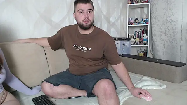 Snapshot of Pair_of_Gods_ chatting on 10.20.25 Pair of Gods online show from 10.20.25