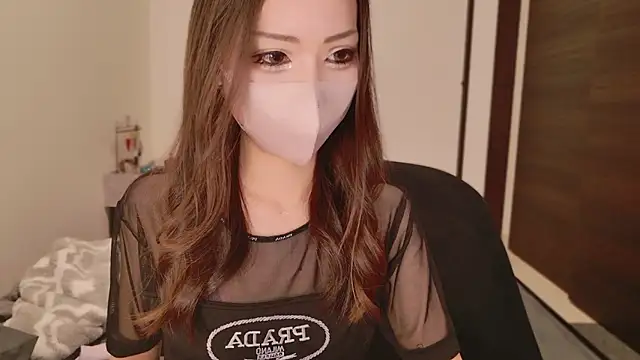 Snapshot of miRei- chatting on 04.09.26 miRei- online show from 04.09.26