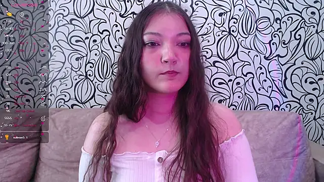 Snapshot of AlisaDevis chatting on 06.27.26 AlisaDevis online show from 06.27.26