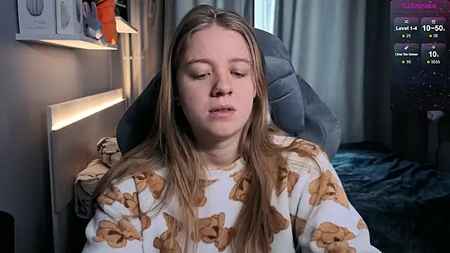 candy maggie online show from 03.18.25