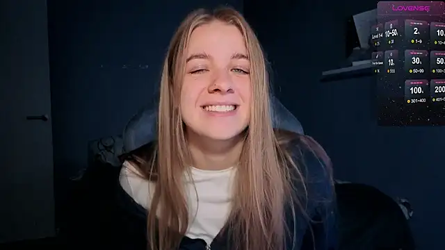 candy maggie online show from 10.30.25