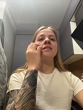 candy maggie online show from 11.22.25