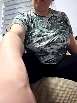 KristenVega online show from 02.17.25