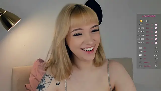 KateDolphin online show from 01.17.25