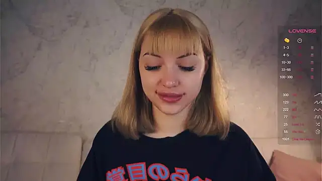 KateDolphin online show from 03.17.25