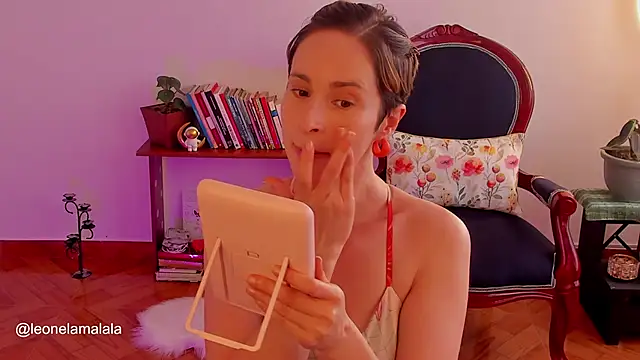 cuddlingbunny online show from 03.22.25