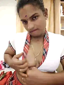Snapshot of Ammuindia chatting on 07.29.26 Ammuindia online show from 07.29.26