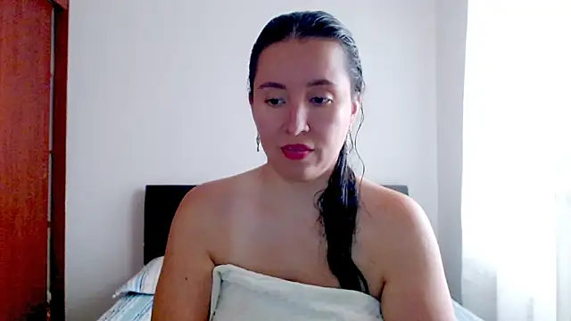 emely sexx20 online show from 11.28.25