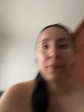 Snapshot of emely_sexx20 chatting on 02.02.26 emely sexx20 online show from 02.02.26