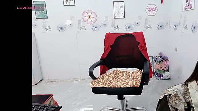 Snapshot of Lanian_99 chatting on 03.18.26 Lanian 99 online show from 03.18.26