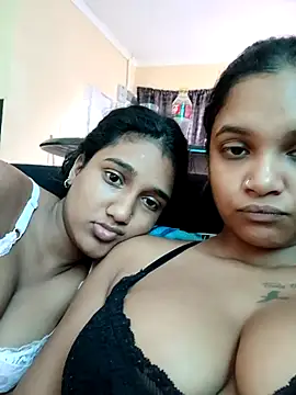 Indianqueen03 online show from 10.28.25