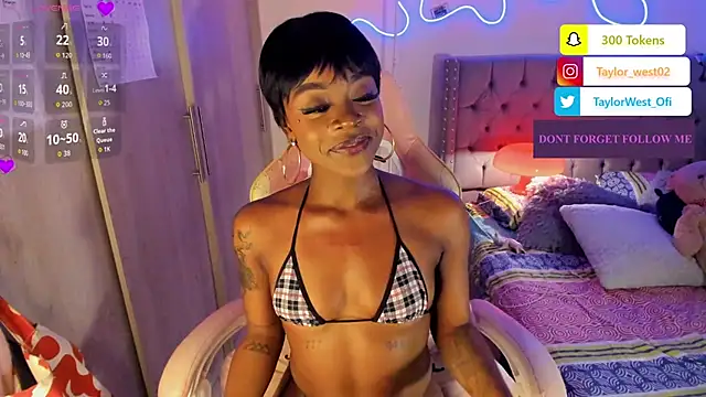 Snapshot of Miss_westt_ chatting on 09.19.25 Miss westt  online show from 09.19.25