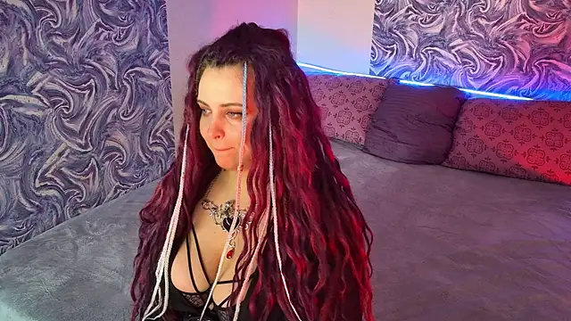 Miss Maya Mils online show from 05.12.26