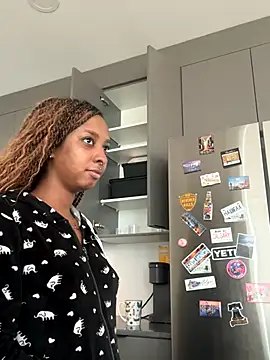 Your Paris online show from 09.18.25