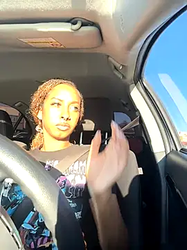 Your Paris online show from 10.09.25