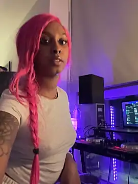 Your Paris online show from 02.10.26