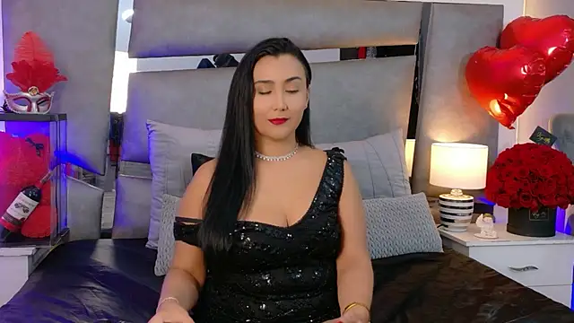 Evangeline Taylorr online show from 09.25.25