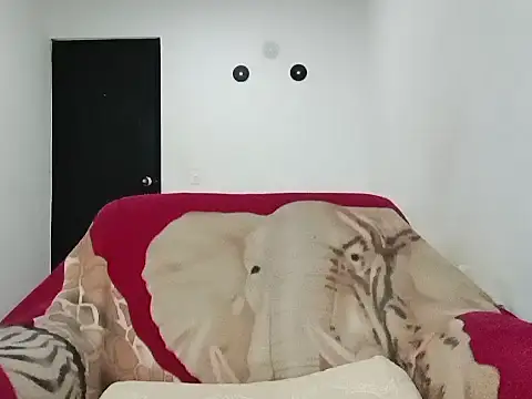 lucydreamm online show from 03.19.25