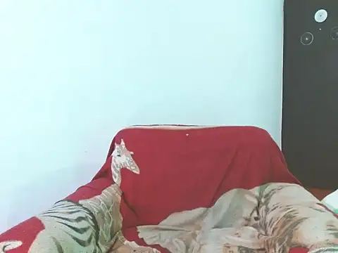 Snapshot of lucydreamm chatting on 04.19.26 lucydreamm online show from 04.19.26