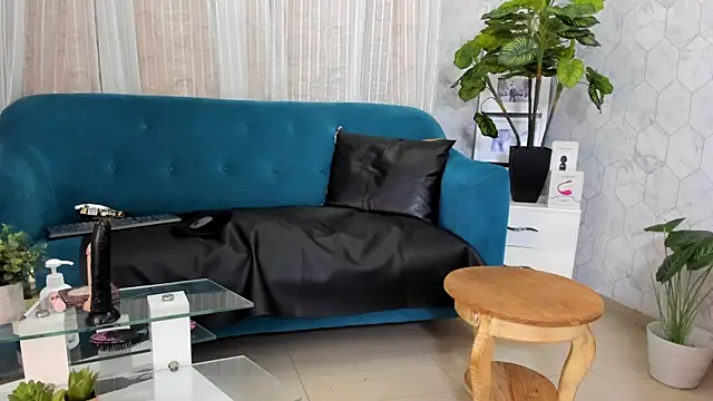 MissEscarleth online show from 03.01.25