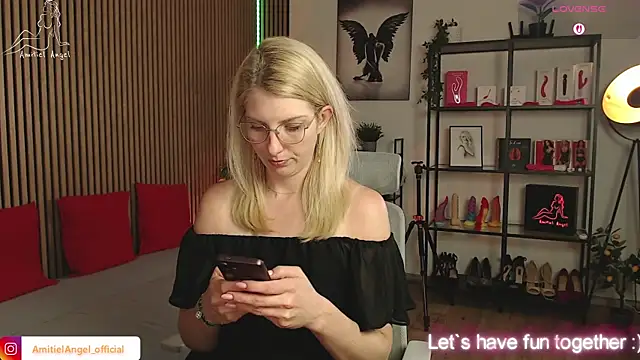 Snapshot of Amitiel_Angel chatting on 06.02.26 Amitiel Angel online show from 06.02.26