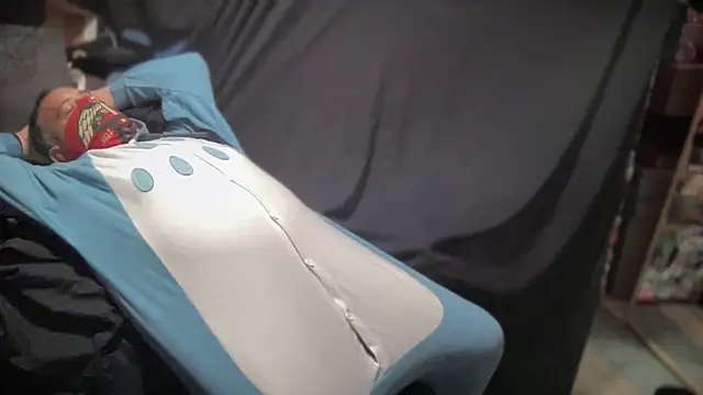 Snapshot of MoreFunSpun chatting on 12.31.24 MoreFunSpun online show from 12.31.24